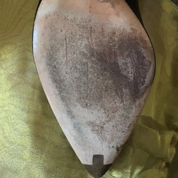 Elie Tahari Kitten Heels 9.5 3” Black 39.5 Business Casual Career Professional - Picture 7 of 10